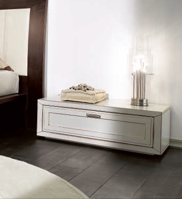 Прикроватная тумба Collezione Diamante art.D015 от магазина Piramida Interiors