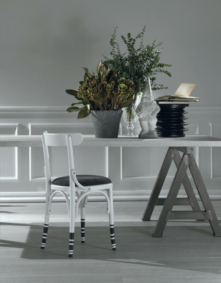Стул What is Beauty art.WET от магазина Piramida Interiors