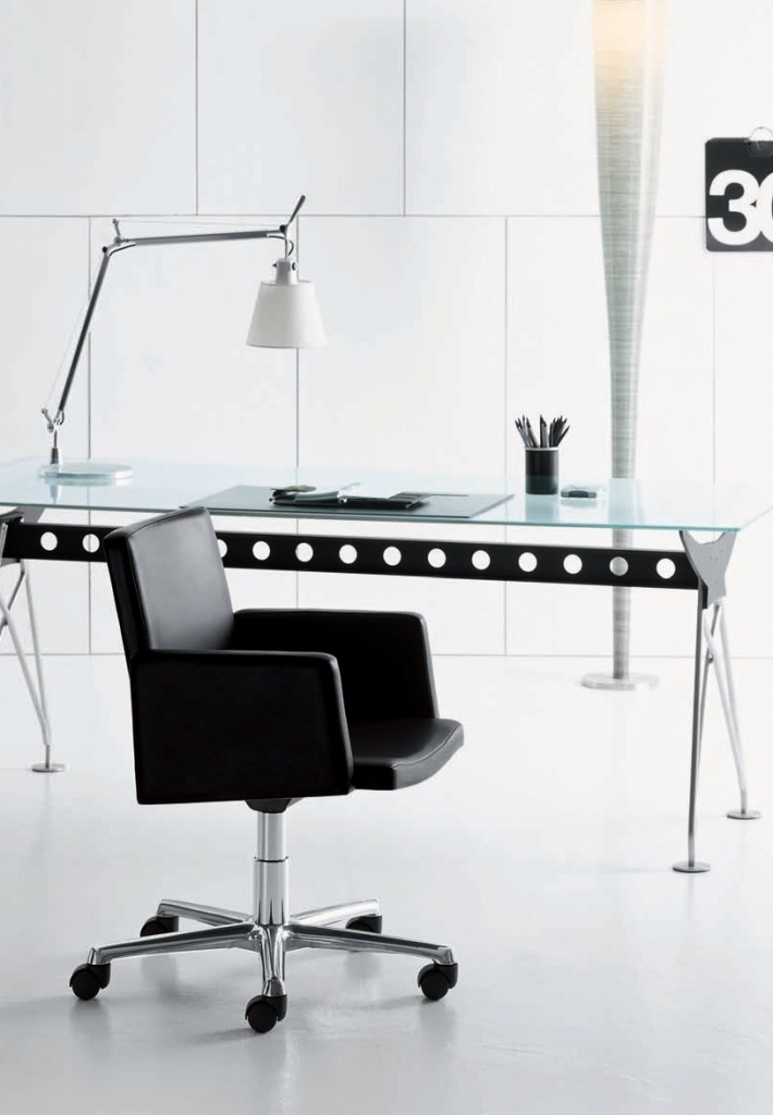 Кресло Meeting Chairs art.688 от магазина Piramida Interiors