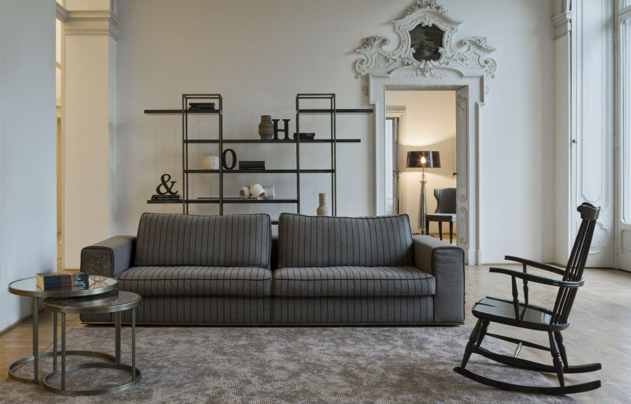 Диван What is Beauty art.HEPBURN от магазина Piramida Interiors