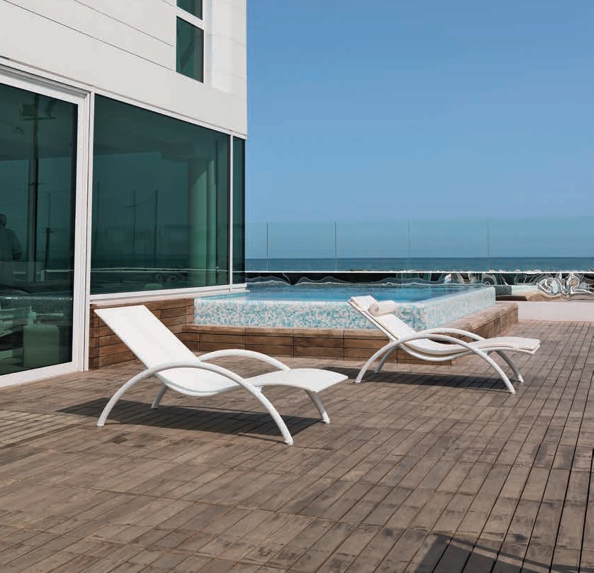 Шезлонг Outdoor art.FORMENTERA от магазина Piramida Interiors