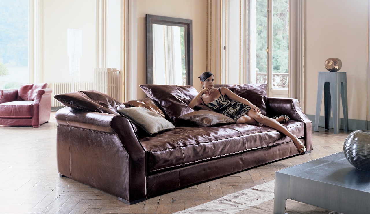 Диван LoveLuxe art.RUBENS от магазина Piramida Interiors