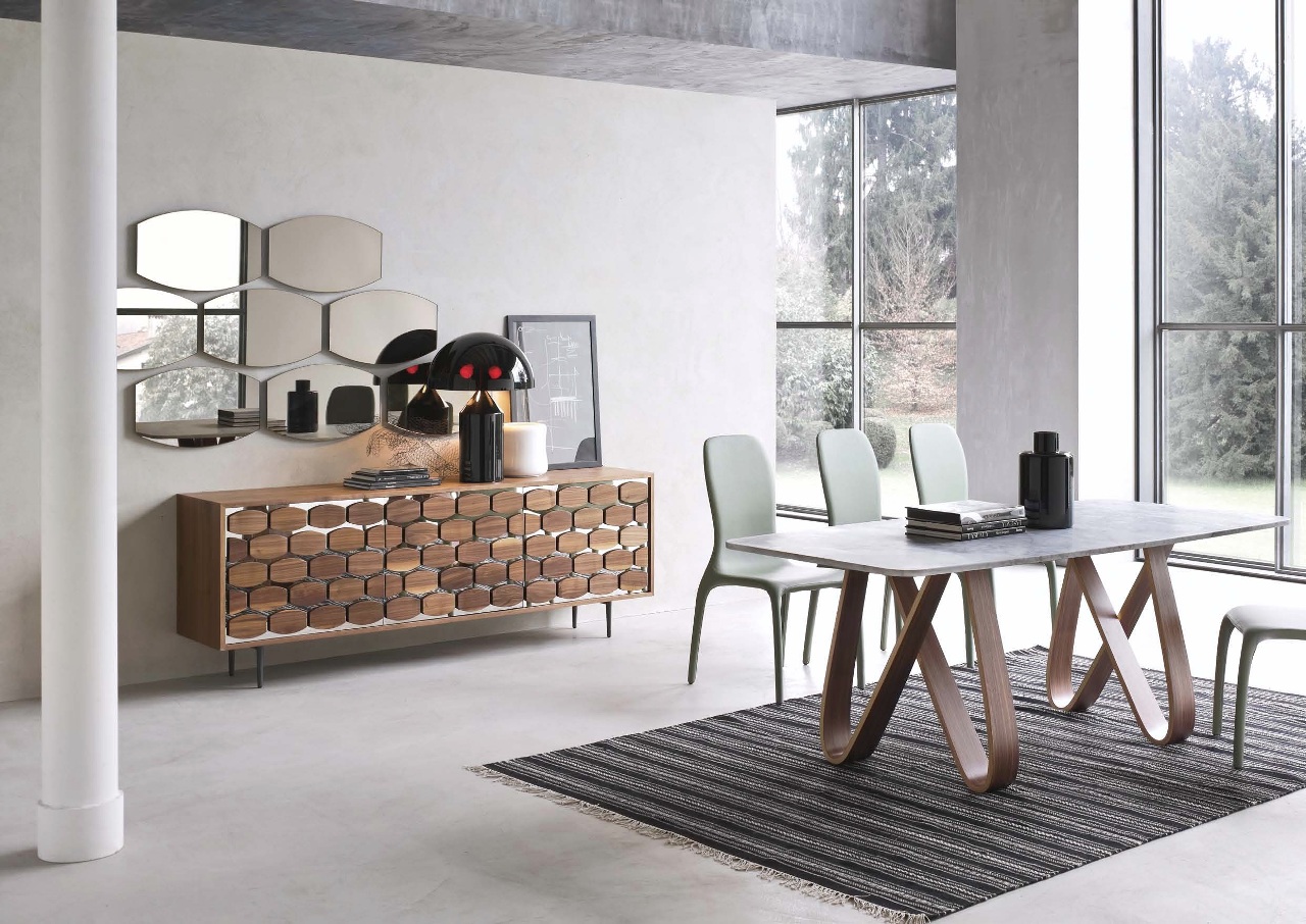 Стол Butterfly art.8070A от магазина Piramida Interiors