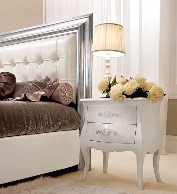 Прикроватная тумба Glamour Collection art.5003 от магазина Piramida Interiors