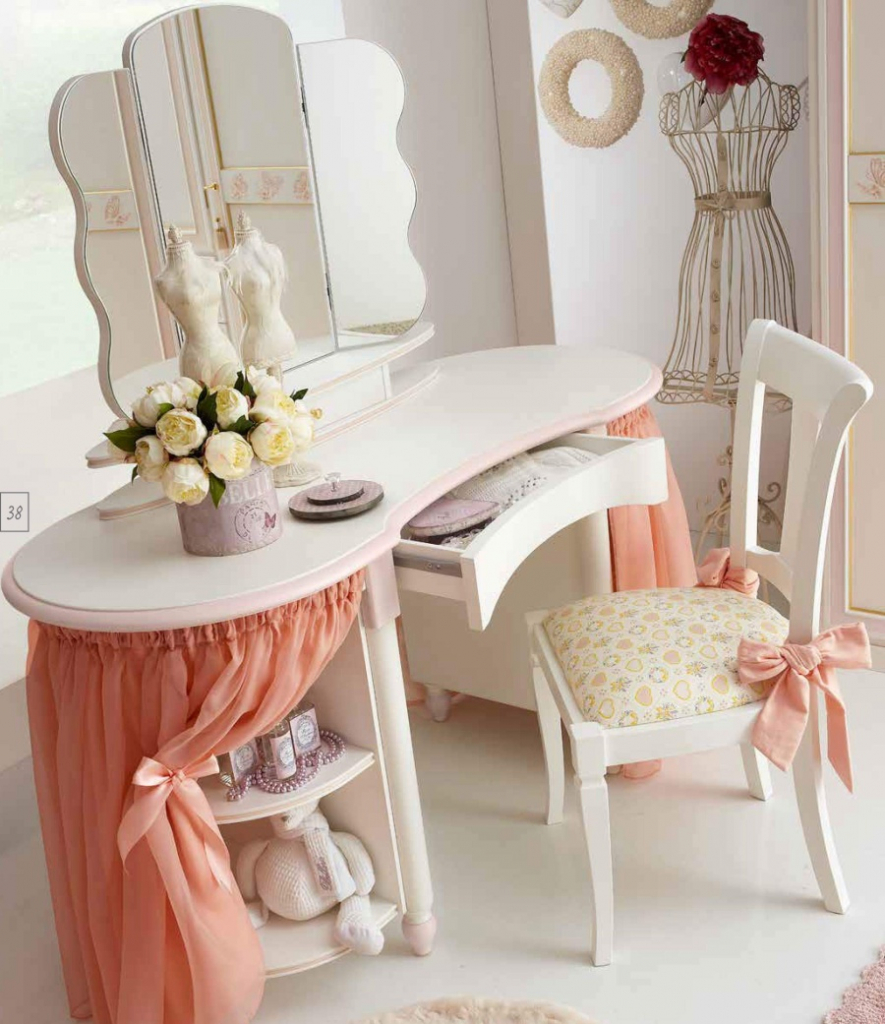 Туалетный столик Happy Night от магазина Piramida Interiors
