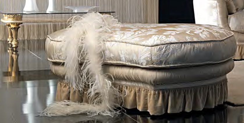 Пуф Cabaret art.CABPOUF от магазина Piramida Interiors