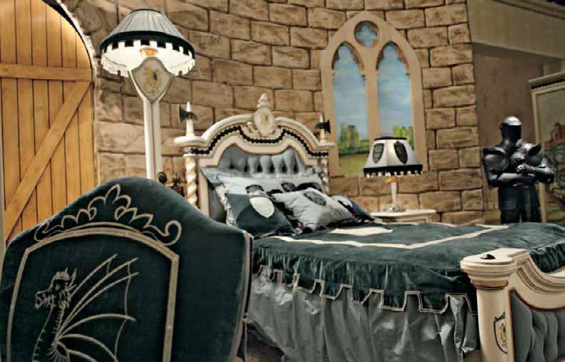 Кровать King Artur art.7600 от магазина Piramida Interiors