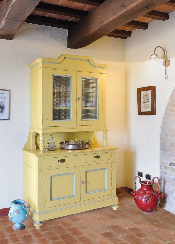 Витрина Narciso art.1314_1 от магазина Piramida Interiors