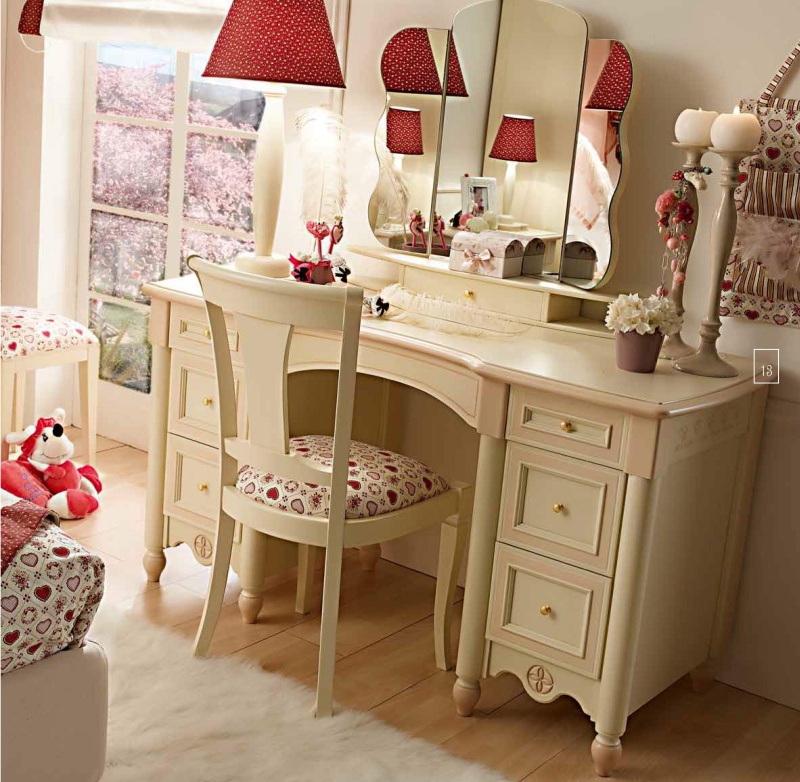 Туалетный столик Happy Night 895 от магазина Piramida Interiors