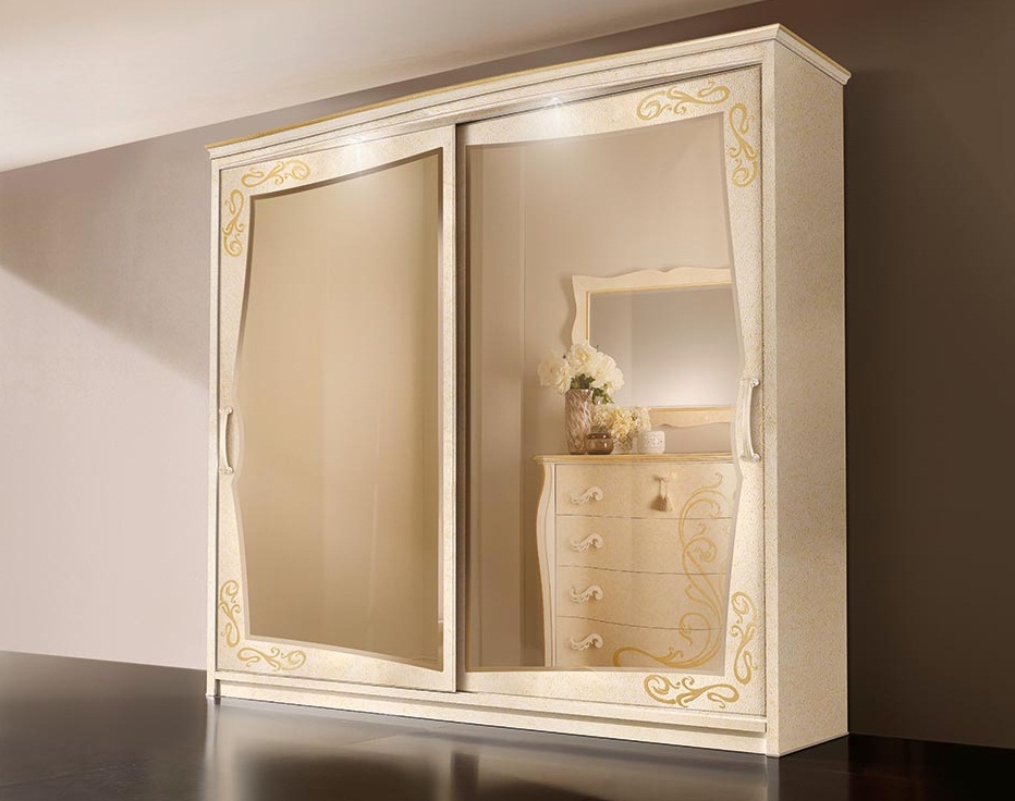 Шкаф Rubacuori art.7021/LO от магазина Piramida Interiors