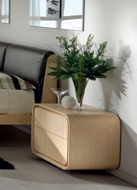 Прикроватная тумба Collezione Diamante art.D028/C от магазина Piramida Interiors