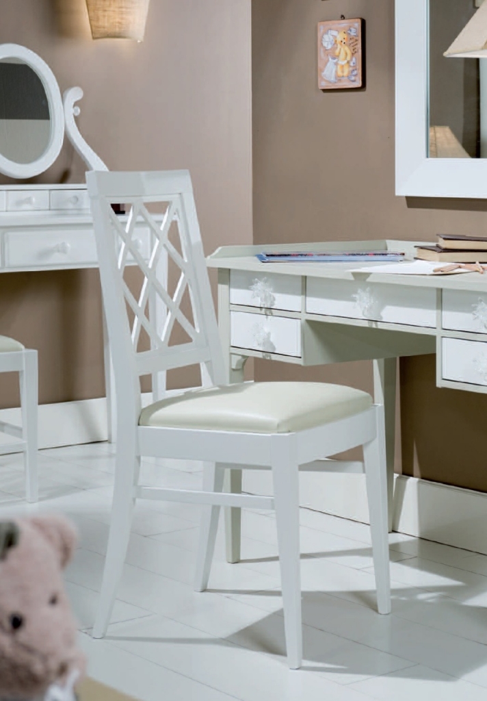 Стул Junior art.DU071 от магазина Piramida Interiors