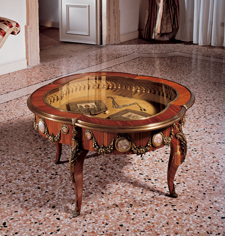 Журнальный стол Gli Originali art.11051 от магазина Piramida Interiors