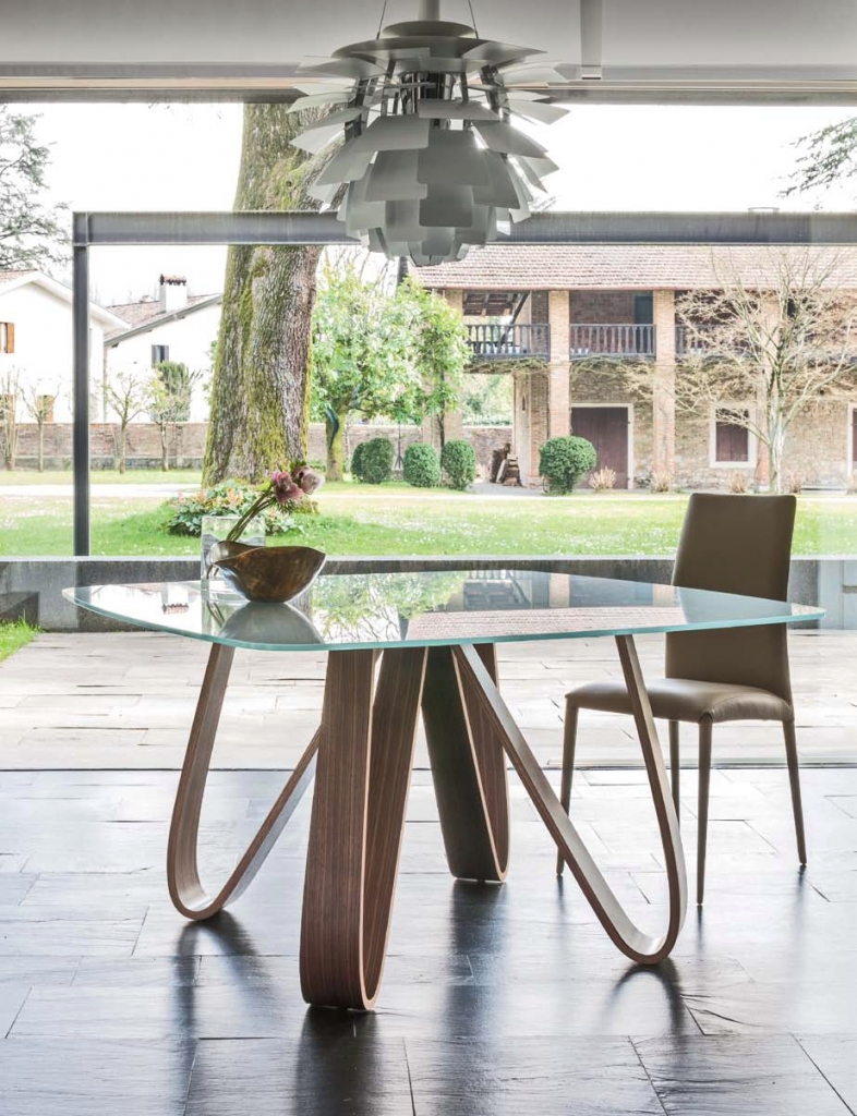 Стол Butterfly art.8070P от магазина Piramida Interiors