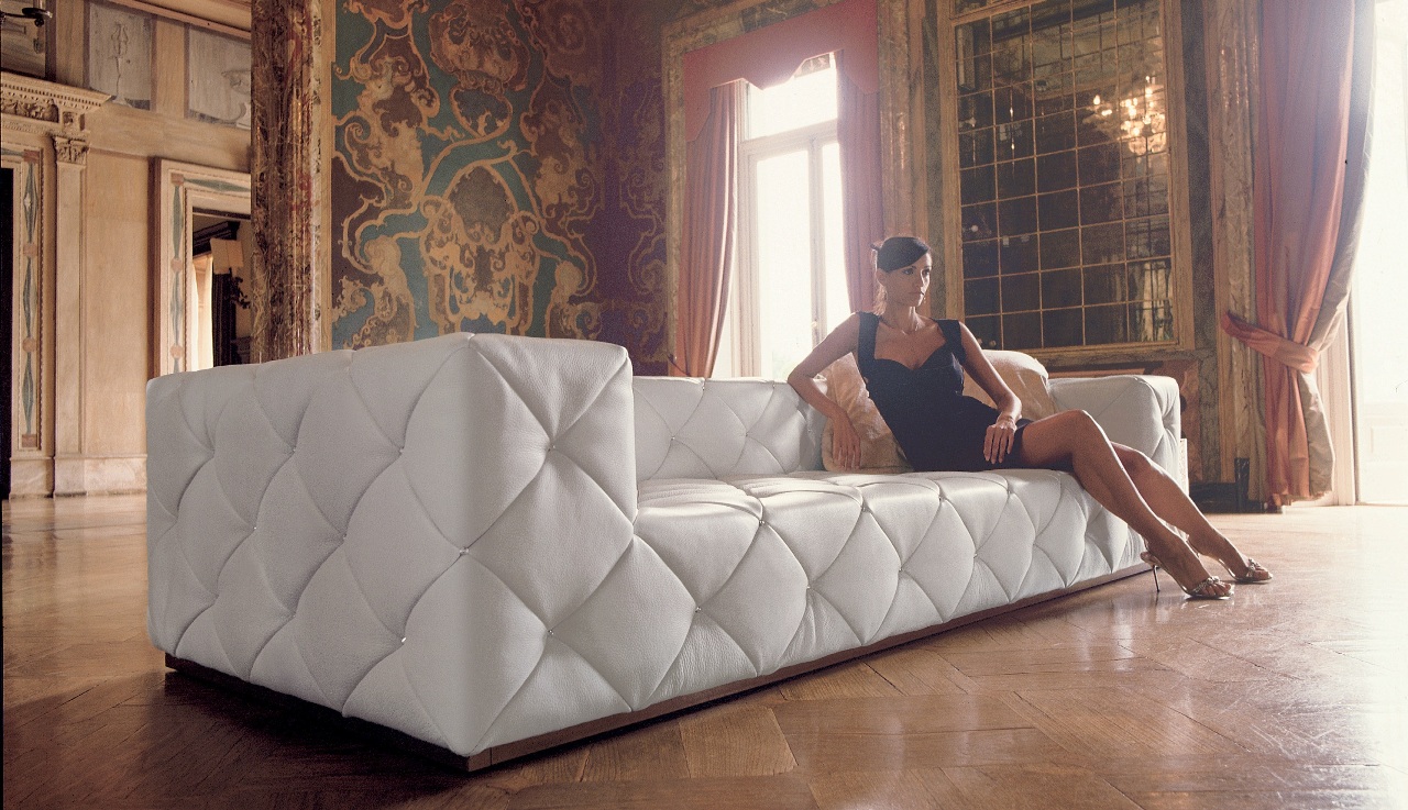 Диван LoveLuxe art.MUST_1 от магазина Piramida Interiors