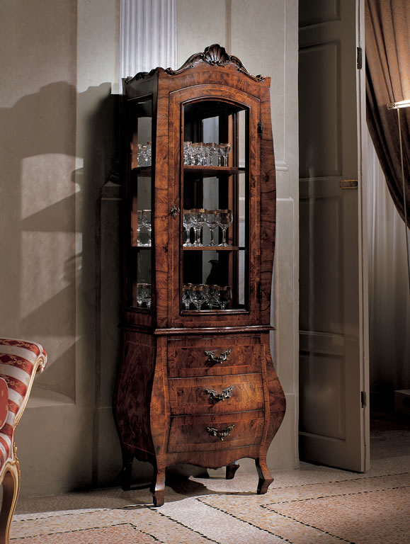 Витрина Gli Originali art.10011 от магазина Piramida Interiors